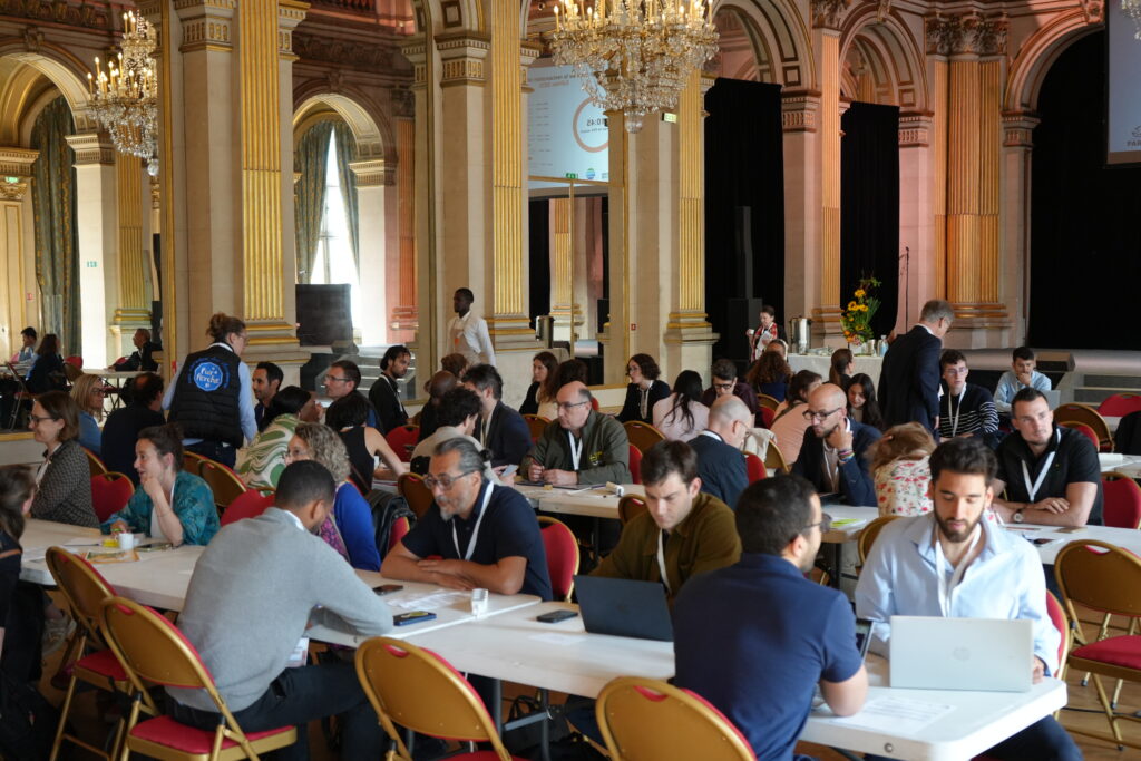 Cette image représente les rendez-vous de la restauration collective durable du bassin de la Seine 2025. Cette photo a été prise dans l'Hôtel de Ville de Paris